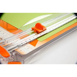 Produktbild für Rollenschneider Fiskars SureCut 1077980, A4