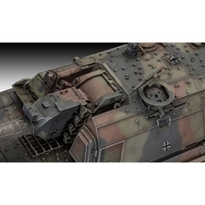 Produktbild für Modellbausatz Revell 03279 Panzerhaubitze 2000