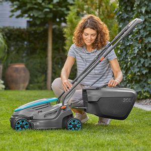Produktbild für Rasenmäher Gardena PowerMax 32/18V P4A Set, Akku