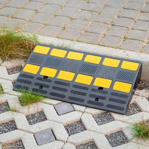 Produktbild für Bordsteinrampe Evertec 8240-100, aus Gummi