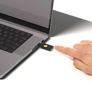 Produktbild für Fido-Stick Yubico YubiKey 5C NFC FIPS
