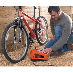 Produktbild für Kompressor Black+Decker ASI300-QS, 84 dB(A), 12V, 230V