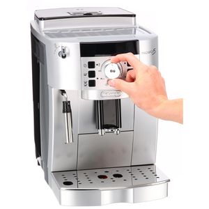 Produktbild für Kaffeevollautomat DeLonghi Magnifica S, ECAM 22.110.SB, silber