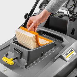 Produktbild für Kehrmaschine Kärcher KM 70/30 C BP 2SB, Akku