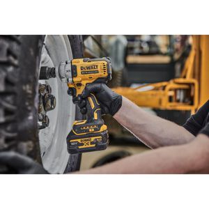 Produktbild für Akku-Schlagschrauber DeWalt DCF891NT-XJ, 813Nm