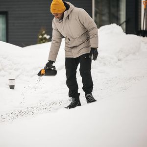 Produktbild für Universalstreuer Fiskars Solid Streuer, 1057076