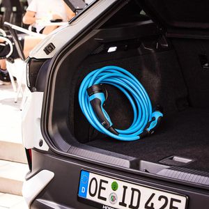 Produktbild für Elektroauto-Ladekabel Mennekes 36401 Mode 3, IP44, 4 m