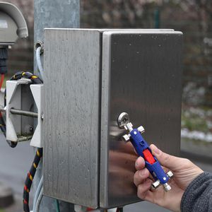 Produktbild für Schaltschrankschlüssel Knipex JointKey Quadro, 00 11 06 V04