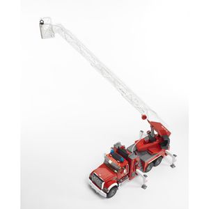 Produktbild für Fahrzeug bruder MACK Granite Feuerwehr