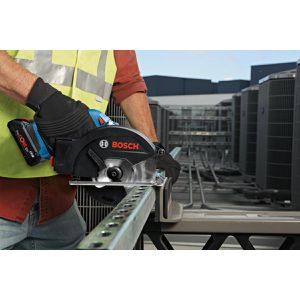 Produktbild für Metallhandkreissäge Bosch GKM 18V-50, Akku