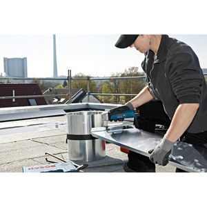 Produktbild für Blechschere Bosch PRO GSC12V-13, gerade &amp; Kurvenschnitte, Akku