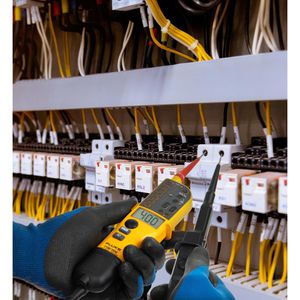 Produktbild für Spannungsprüfer Fluke 610506, T130 VDE