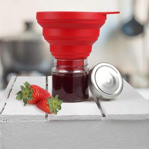 Produktbild für Trichter Dr.Oetker-Küchenhelfer Flexxibel Love 1931 rot