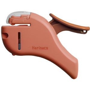 Produktbild für Heftzange Kokuyo Harinacs Small Plus, aus Kunstoff, lachs