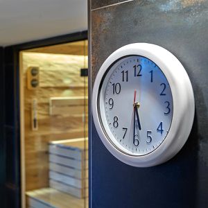 Produktbild für Wanduhr Monzana outdoor, Kunststoff, analog, Funkuhr