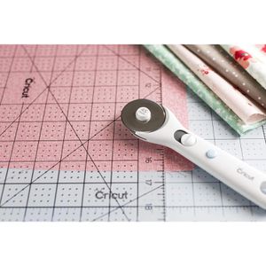 Produktbild für Rollschneider Cricut 2004669, Stoffschneider