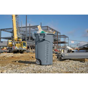 Produktbild für Mülltonne Rubbermaid Wheeled Brute 167 Liter