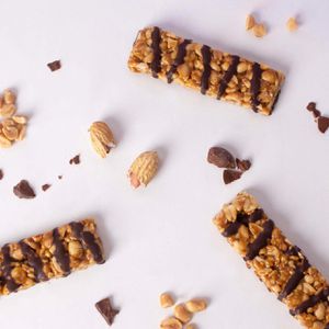 Produktbild für Müsliriegel foodloose Peanut Crush, BIO