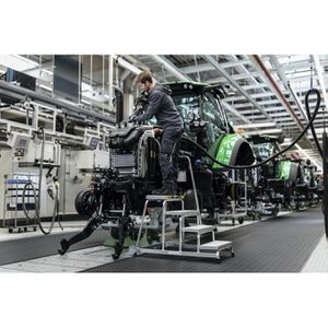 Produktbild für Montagetritt MUNK 51034, bis 150kg