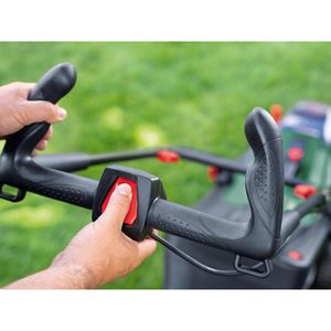 Produktbild für Rasenmäher Bosch UniversalRotak 2x18V-37-550, Akku