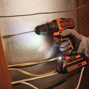 Produktbild für Akku-Bohrschrauber Black+Decker BDCDC18K-QW