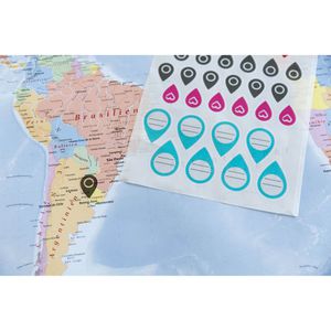Produktbild für Weltkarte GeoMetro Deutsch inkl. Stickerbogen, mit Holzleisten