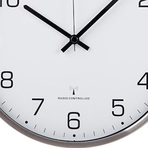 Produktbild für Wanduhr Technoline WT 8900, Edelstahl, analog, Funkuhr
