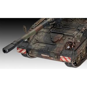 Produktbild für Modellbausatz Revell 03279 Panzerhaubitze 2000
