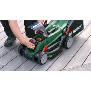 Produktbild für Rasenmäher Bosch UniversalRotak 2x18V-37-550, Akku