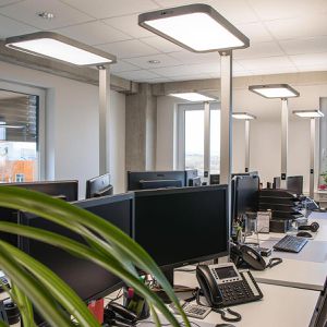 Produktbild für Stehlampe Dotlux STUDIObutler LED, silber 195 cm