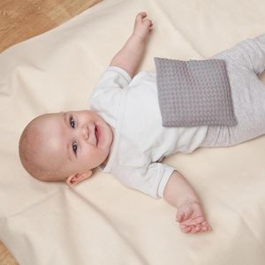 Produktbild für Wärmekissen GRÜNSPECHT grau, 13 x 13 cm, mit Rapssamen