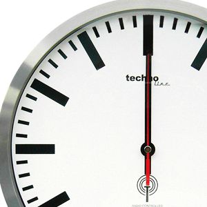 Produktbild für Wanduhr Technoline WT 8990, Metall, analog, Funkuhr