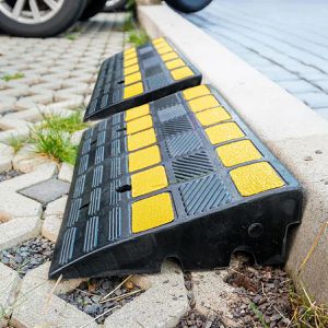 Produktbild für Bordsteinrampe Evertec 8240-100, aus Gummi