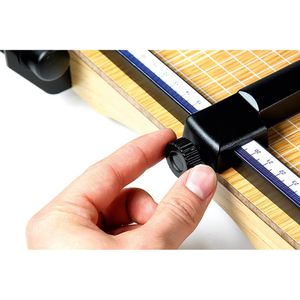 Produktbild für Hebelschneider Böttcher-AG mit Holztisch, A4