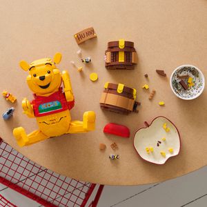 Produktbild für Klemmbausteine LEGO Disney 43300, ab 18 Jahre