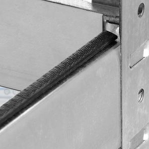 Produktbild für Reifenregal Monzana 104365, silber, für 8 Reifen
