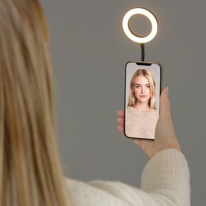 Produktbild für Ringlicht Rollei LUMIS Magnetisches Selfie-Ringlicht, 32 LEDs