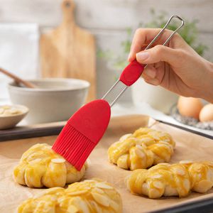 Produktbild für Backpinsel Dr.Oetker-Küchenhelfer Flexxibel Love, rot / silber