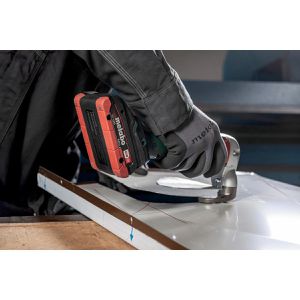 Produktbild für Blechschere Metabo SCV 18 LTX BL, gerade &amp; Kurvenschnitte,Akku