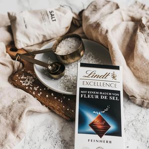 Produktbild für Tafelschokolade Lindt Excellence Fleur de Sel Feinherb
