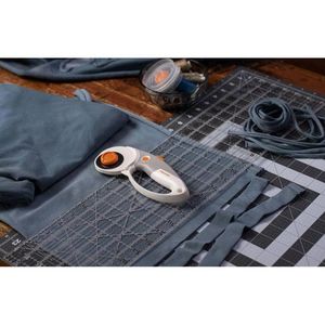 Produktbild für Rollschneider Fiskars 1066048 Easy Change DuoLoop, Ø 45/60mm