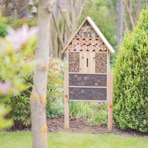 Produktbild für Insektenhotel Relaxdays mit Erdspieß, aus Holz