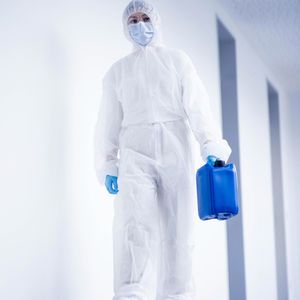 Produktbild für Schutzanzug NITRAS-MEDICAL Overall 4514, weiß, 50 Stück