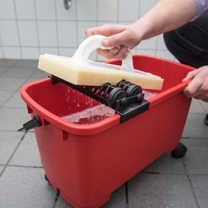 Produktbild für Fliesenwaschset Connex COX790701, Eimer mit Rädern, 22 Liter