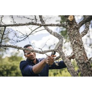 Produktbild für Astsäge Fiskars Plus Klappsäge SW68, Handsäge