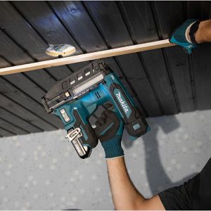 Produktbild für Elektronagler Makita DBN601RTJ, inklusive Koffer