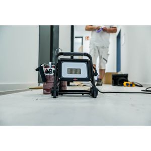 Produktbild für Baustrahler Brennenstuhl JARO 3060 MRA, Netzbetrieb, 5 m Kabel