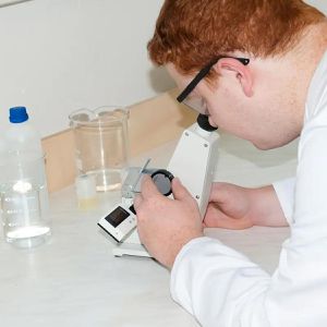 Produktbild für Refraktometer PCE ABBE REF2, analoges Handrefraktometer