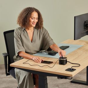 Produktbild für Steckdosenwürfel Fellowes 100137169, mit Schalter, schwarz