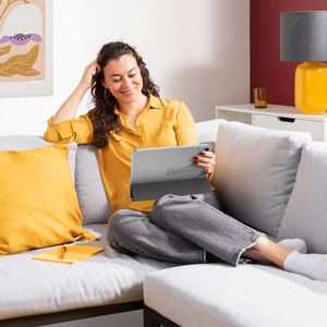 Produktbild für Tablet-Hülle Hama 222020 Fold Clear, schwarz